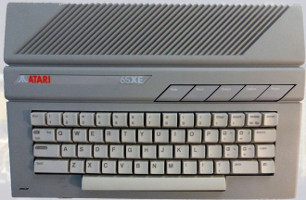 Atari 65XE (1985) (ORD.0033.P/Funciona/Ebay/14-06-2016)