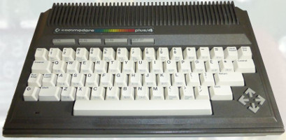Commodore Plus/4 (1984) (ORD.0036.P/Funciona/Ebay/23-09-2016)